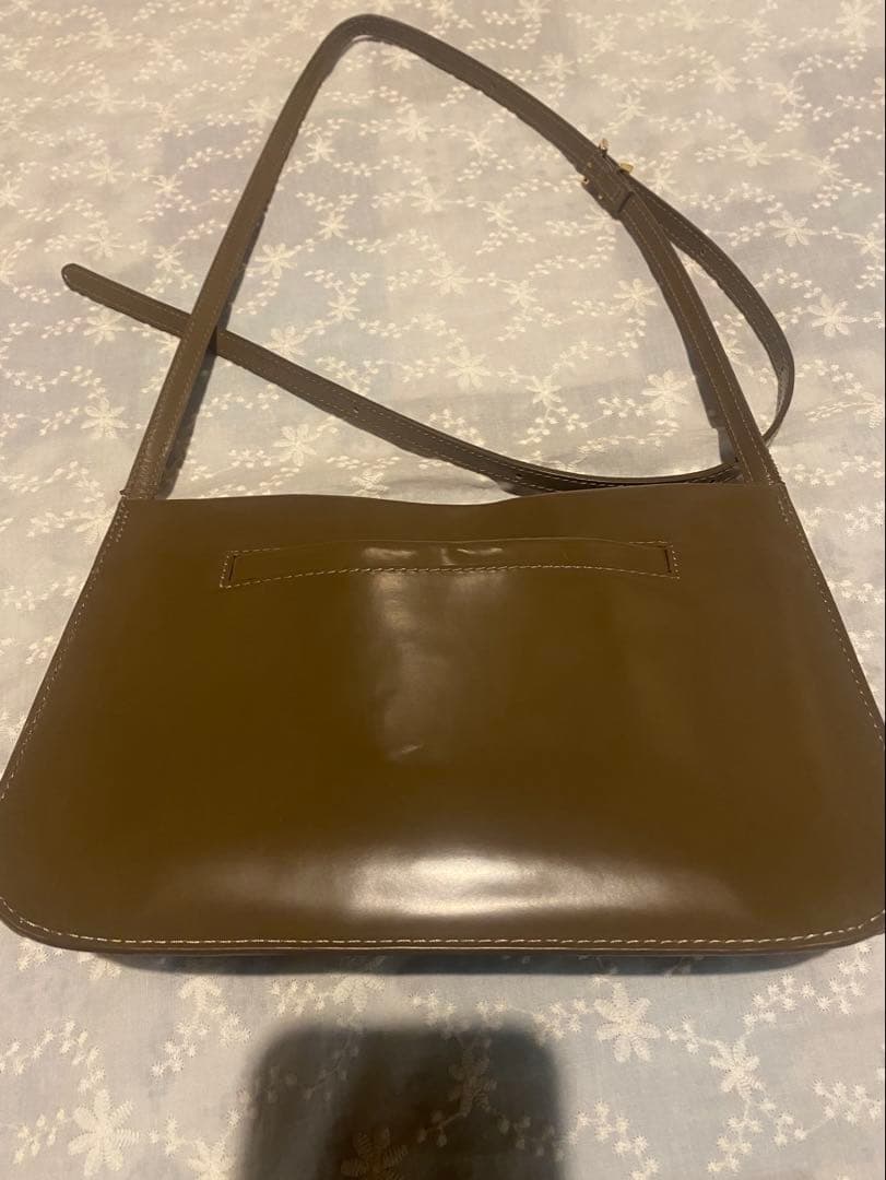 whim gazetteウィムガゼット　ガラスレザーショルダー