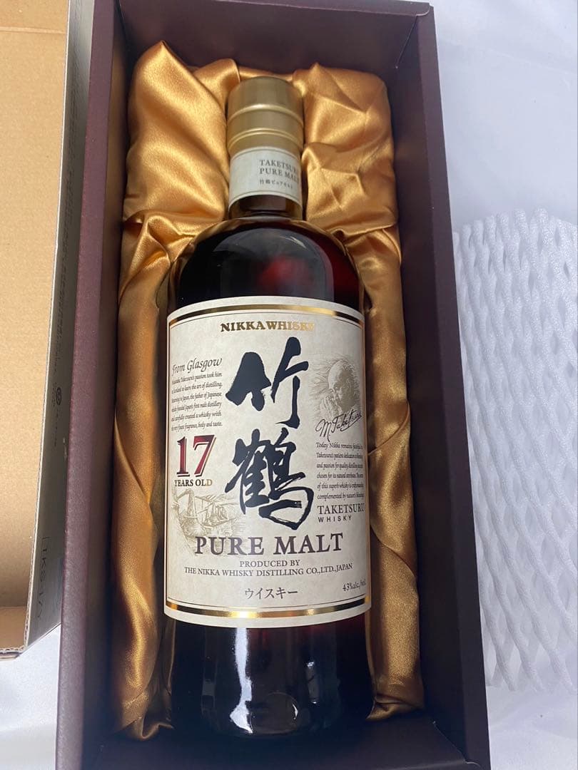 竹鶴17年 未開封 箱付 700ml PURE MALT ニッカウィスキー レア！ニッカ ウイスキー 竹鶴17年 箱付 新品未開封 竹鶴 17年