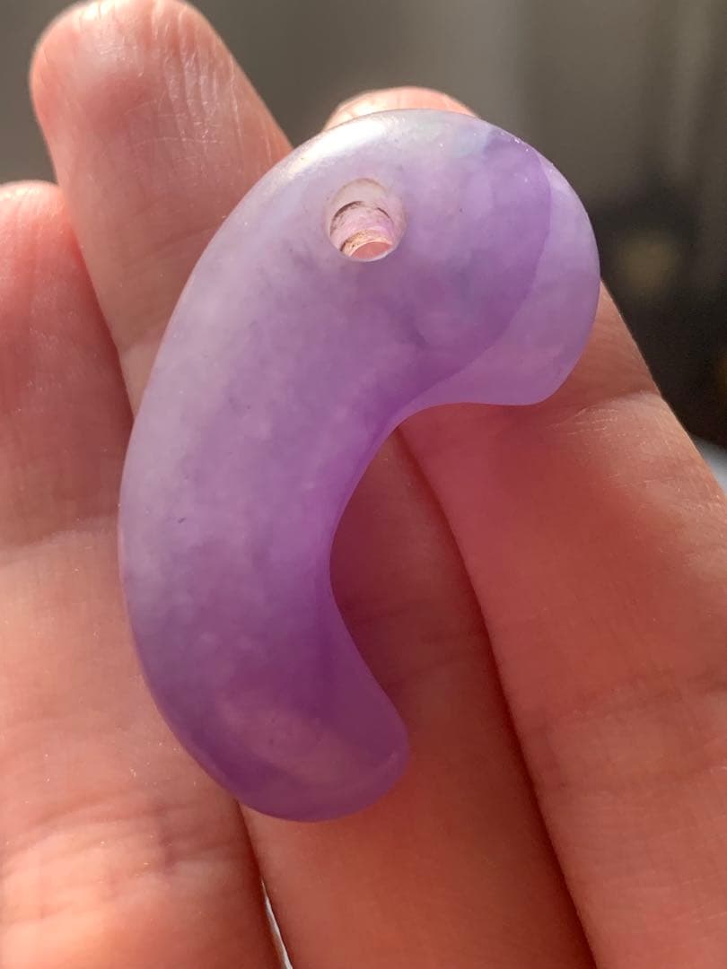 古墳期 出土 超ろうかん糸魚川紫翡翠勾玉 ラベンダー翡翠 縄文 石器