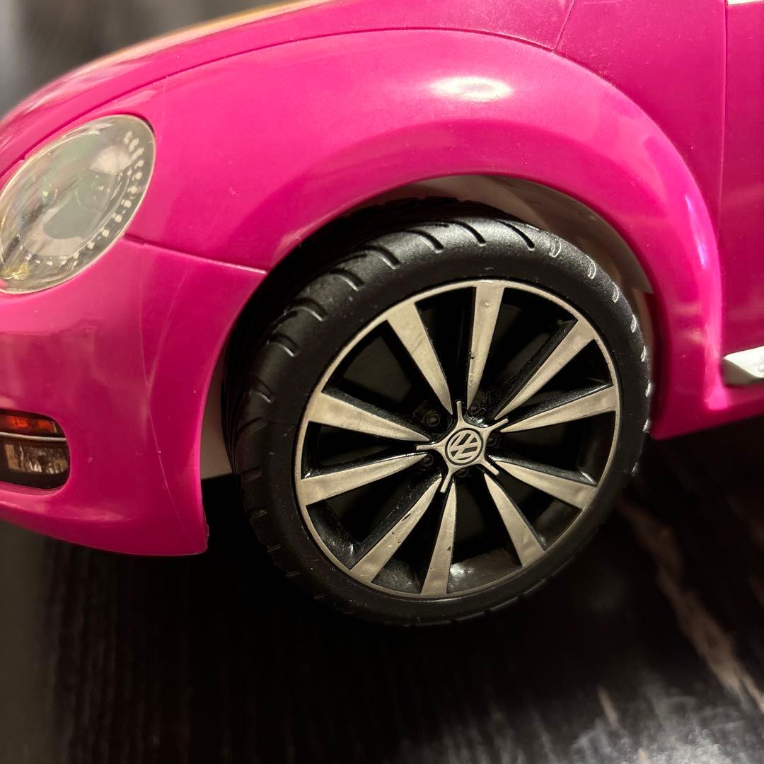 激レア　Volkswagen Beetle ピンク ミニカー