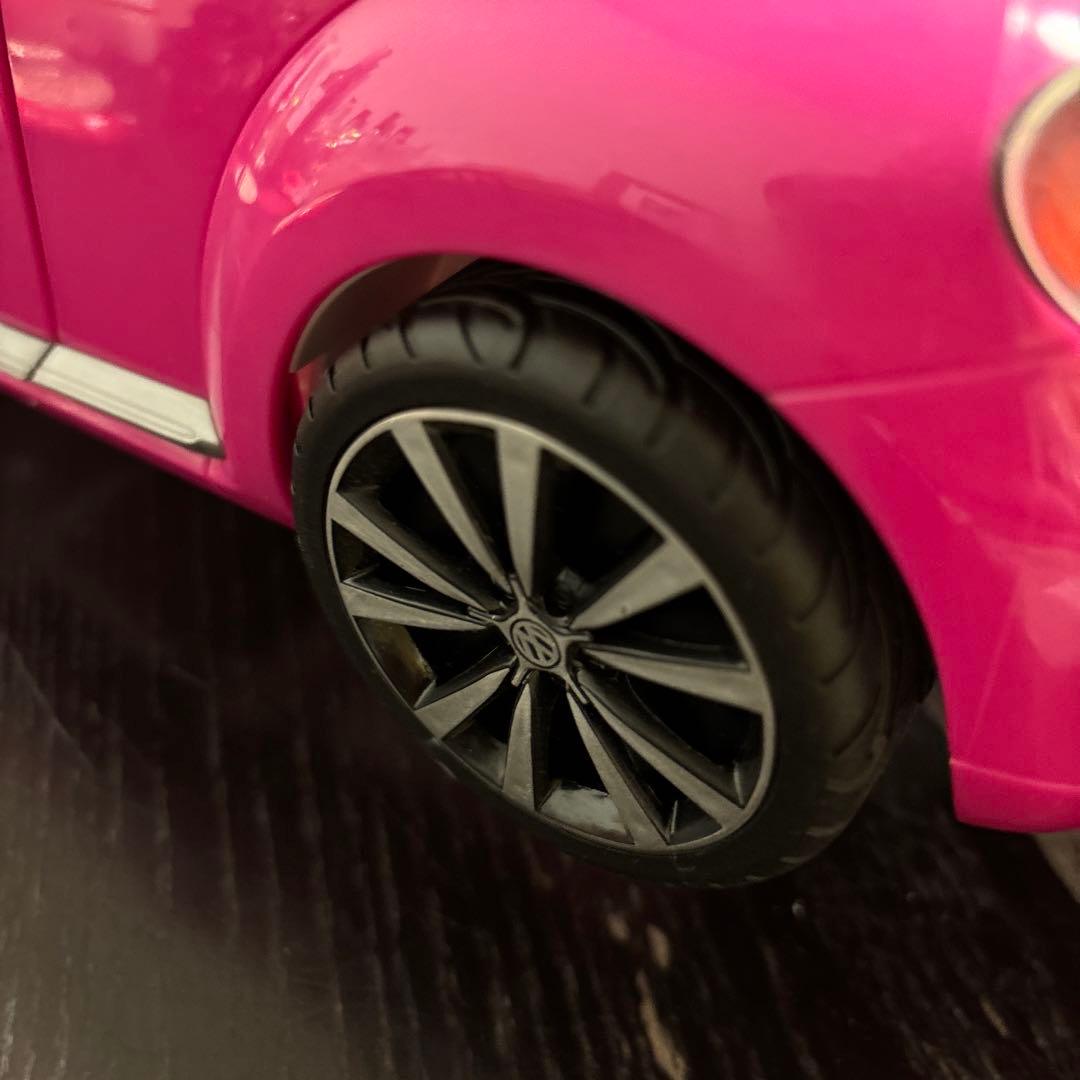 激レア　Volkswagen Beetle ピンク ミニカー