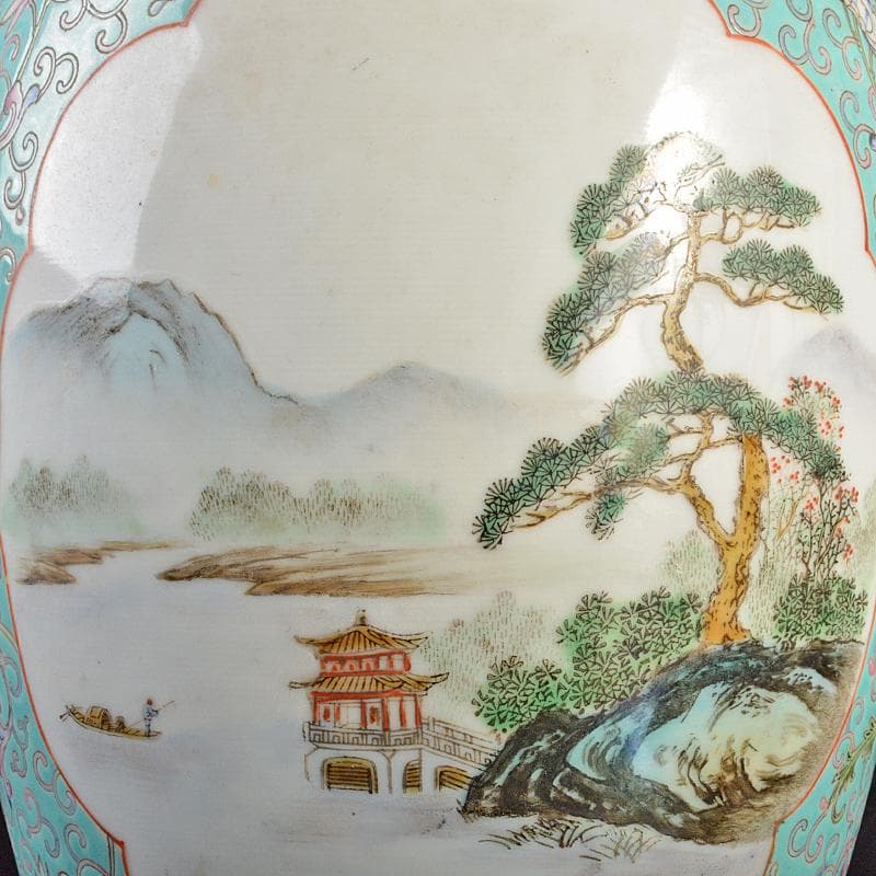 中国 中国景徳鎮製款 粉彩 花弁山水文盤口瓶 M