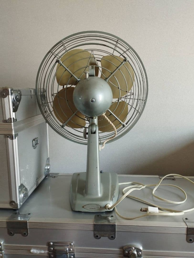 昭和レトロ（ネオモダン） Toshiba 東芝 希少型 扇風機