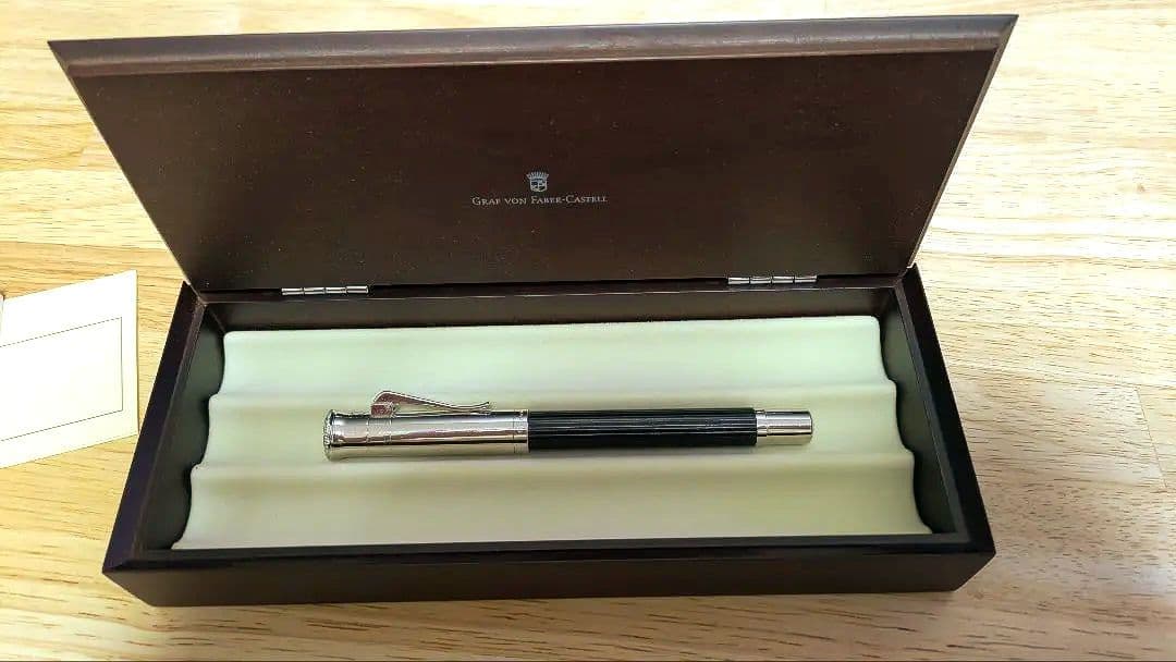 ファーバーカステル伯爵コレクション グラナディラ 万年筆︰F 純正