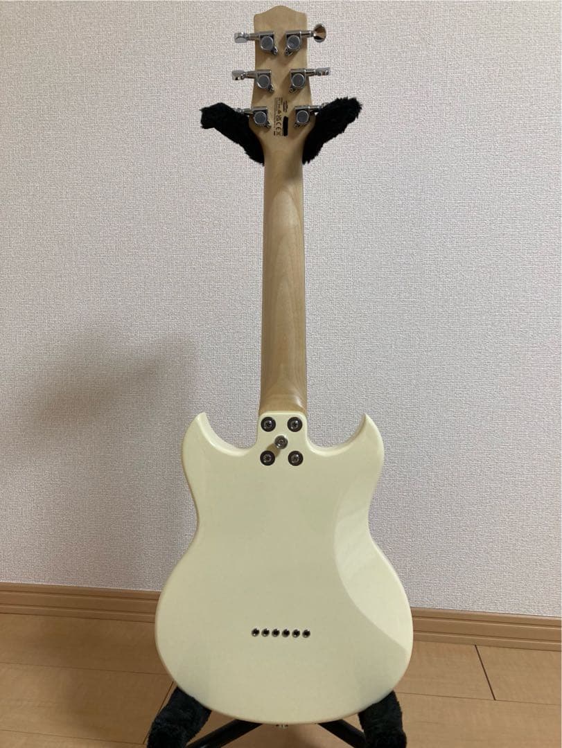 SPEAR(スペア) スネークスキン 7弦ギター