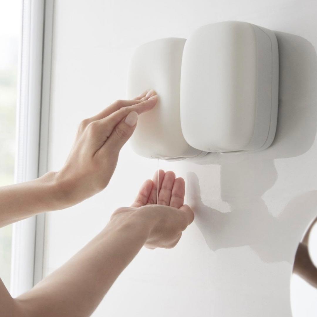 新品、未開封】マーナ(marna) マグネットソープディスペンサー浮かせる