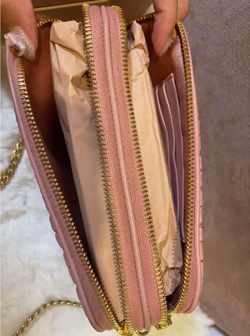 miu miu ショルダーバッグ　売り切り価格