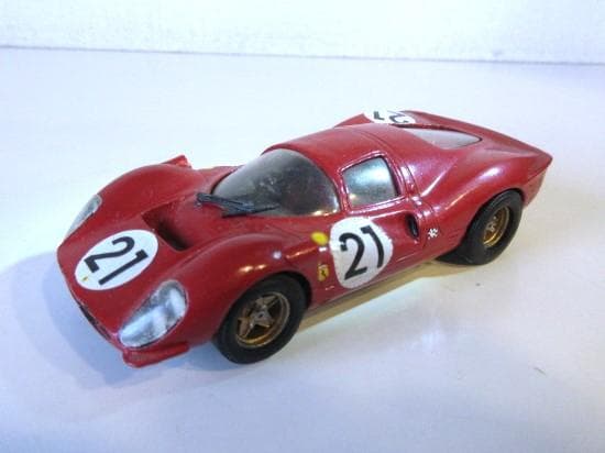 特価 TENARIV (1/43) フェラーリ 330P4