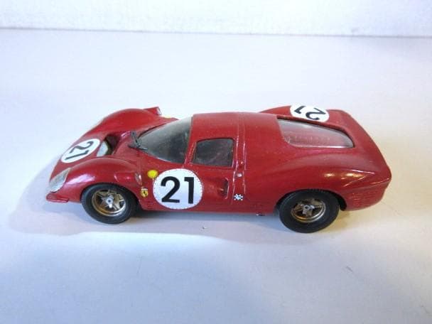 特価 TENARIV (1/43) フェラーリ 330P4