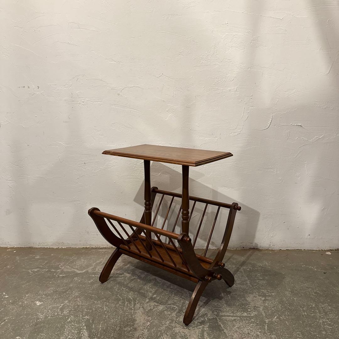 ヴィンテージ 木製サイドテーブル マガジンラック付き