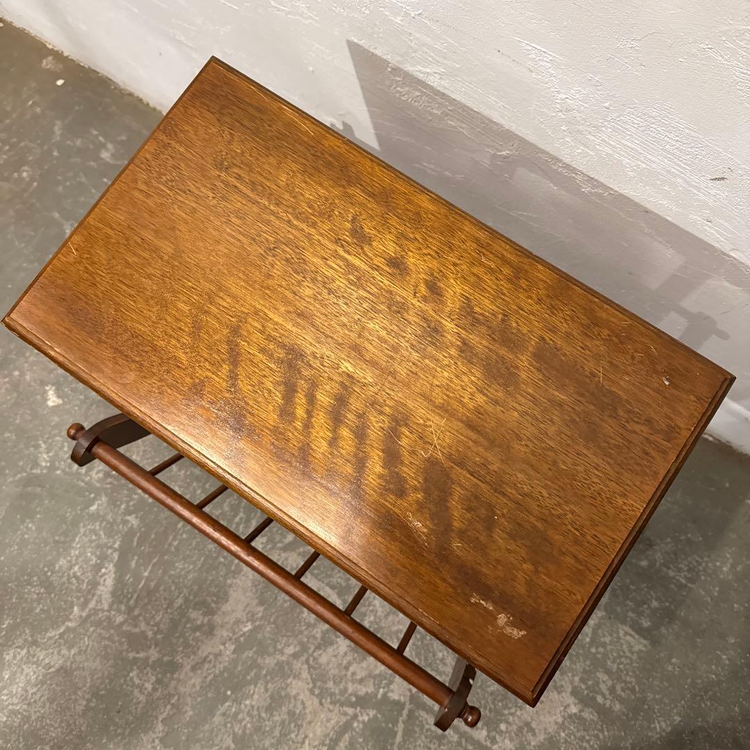 ヴィンテージ 木製サイドテーブル マガジンラック付き