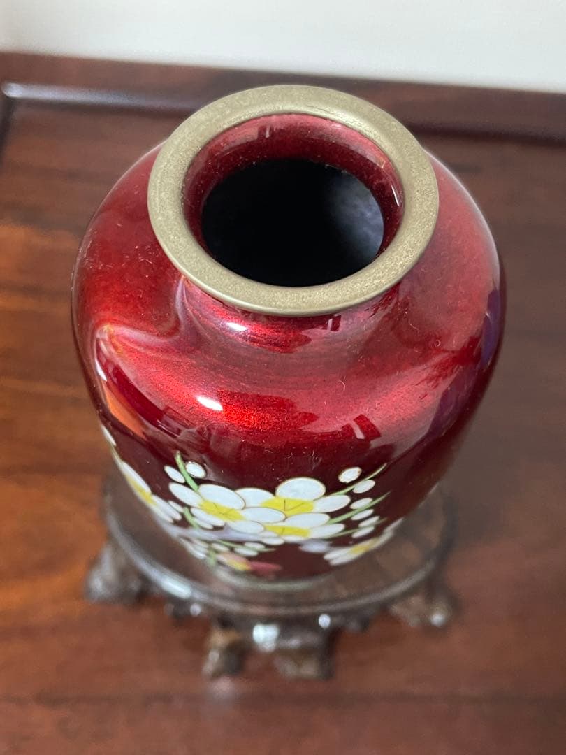 中国美術 梅蝶柄 七宝 花瓶 一对。七宝焼 壶1個台付き。一輪挿し