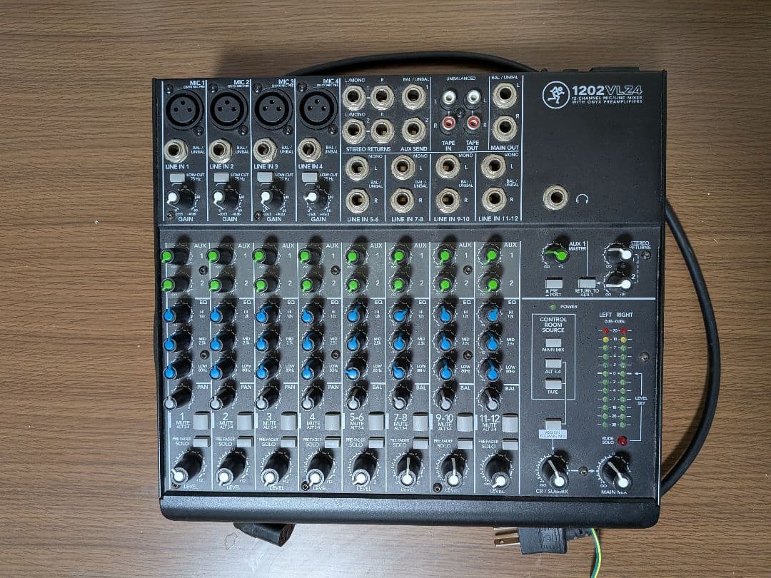 Mackie 1202VLZ4 アナログミキサー