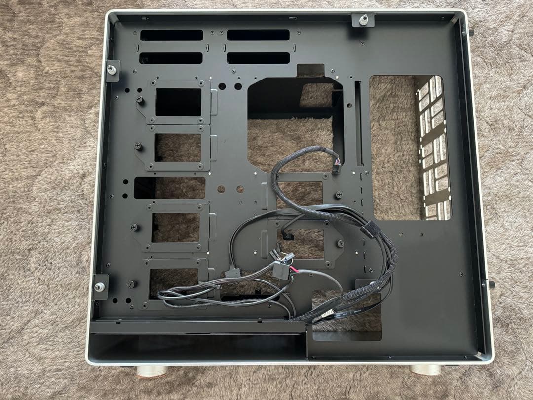 InWin 909C (販売終了品)の通販はau PAY マーケット - 輸入雑貨の