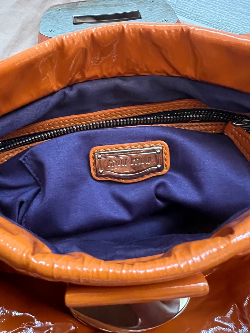 【美品】　miumiu ガラスレザー　バッグ