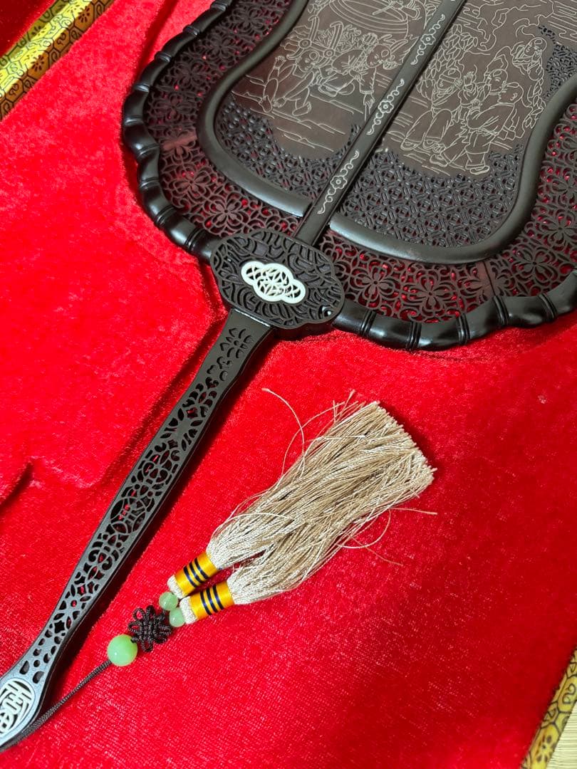 中国美術 透彫刻 軍配 高48cm幅28cm 台座・箱付 両面 団扇 - メルカリ