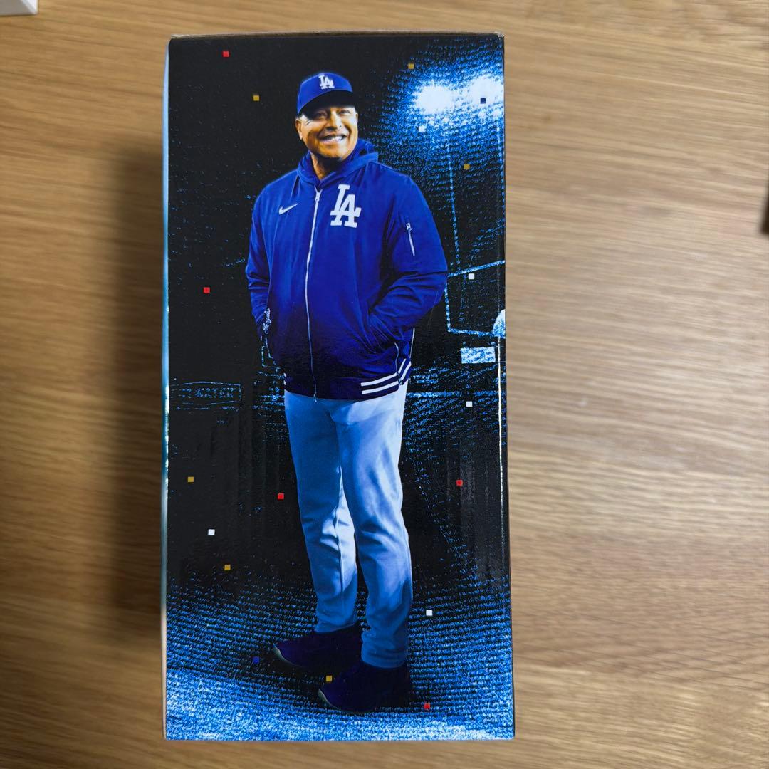 4/26 球場配布品 ロバーツ監督 ボブルヘッド MLB ドジャース 4/26 球場