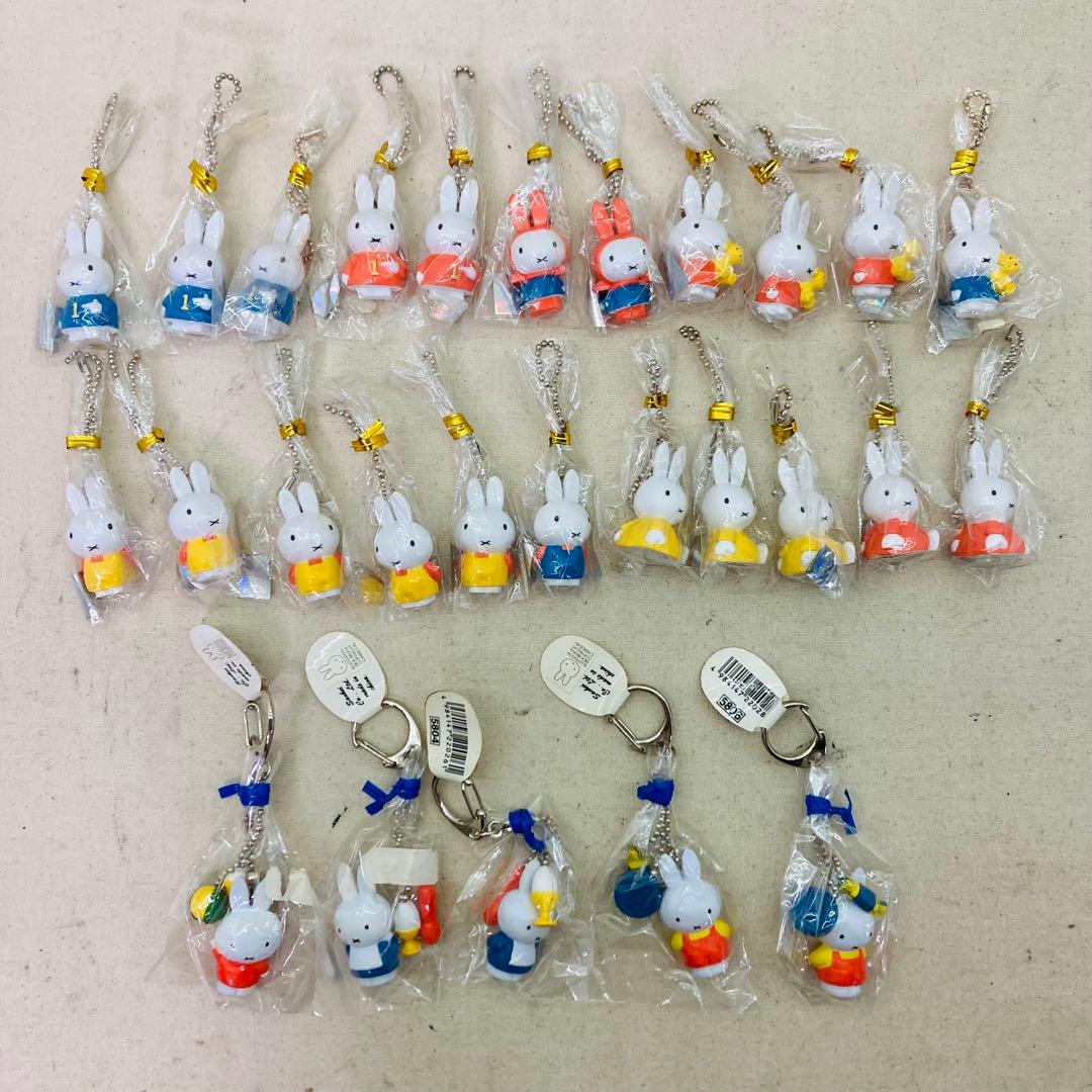 づ*な様 カラフルピーチ うり ダイナー 缶バッジ 13個