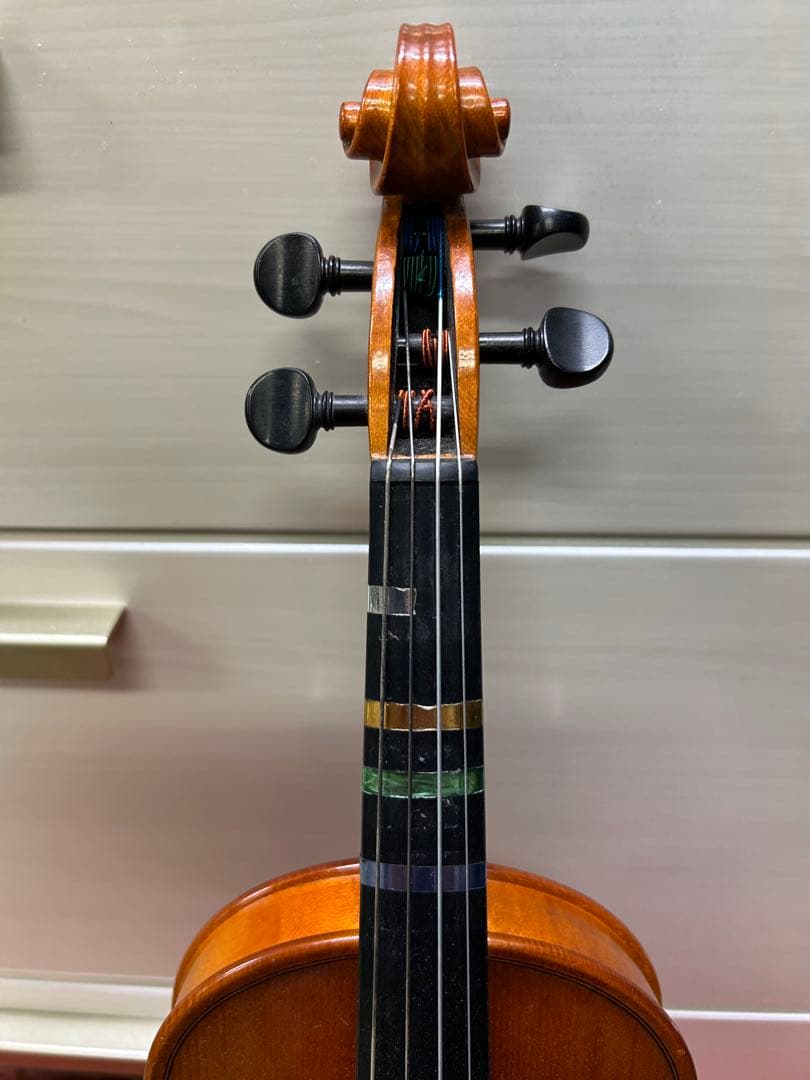 ＨＯＲＡ社　バイオリン　２０１１年　ルーマニア