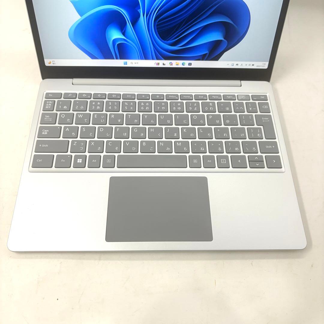 バッテリー良好！Surface Laptop Go2 上位モデル オフィス