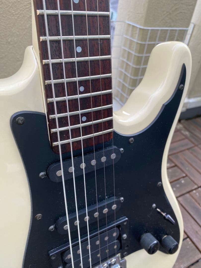 Aria Pro II Hellion series(ストラトタイプ　日本製)