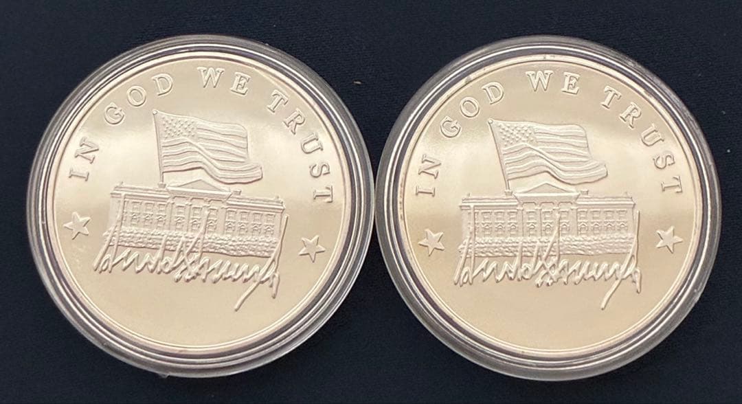 トランプ2024年記念純銀コイン2枚 ケース入り 銀価格最高額に‼️