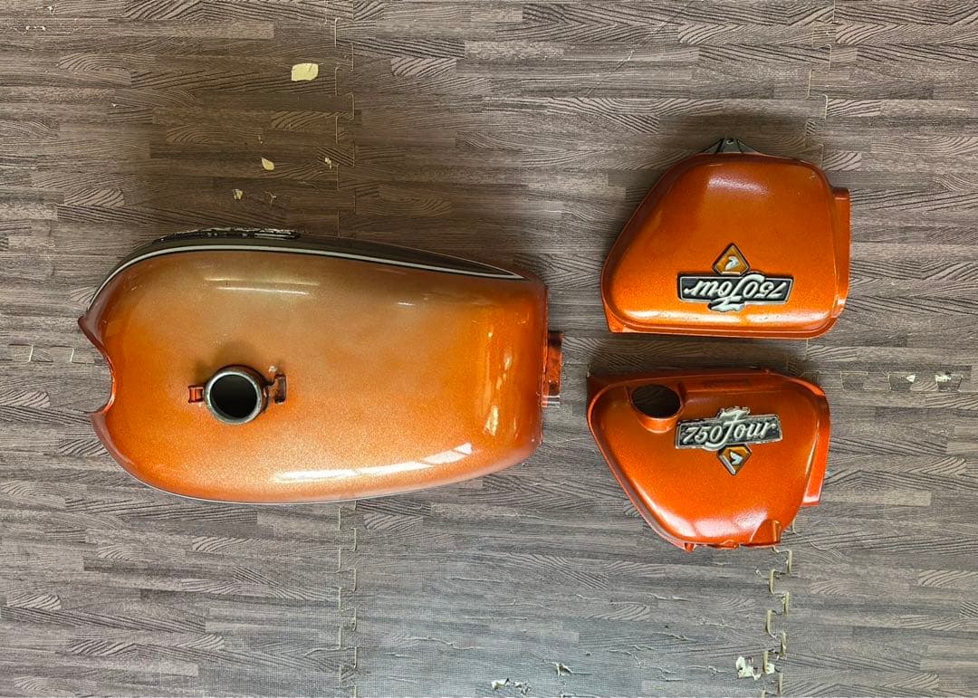 Honda CB750four K1 オレンジ HONDA CB750Four K4 タンク サイドカバー
