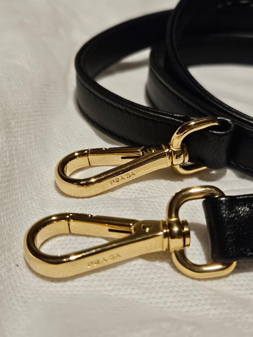 PRADA　プラダ　レザー　ハンドバッグ 2WAY ショルダーバッグ