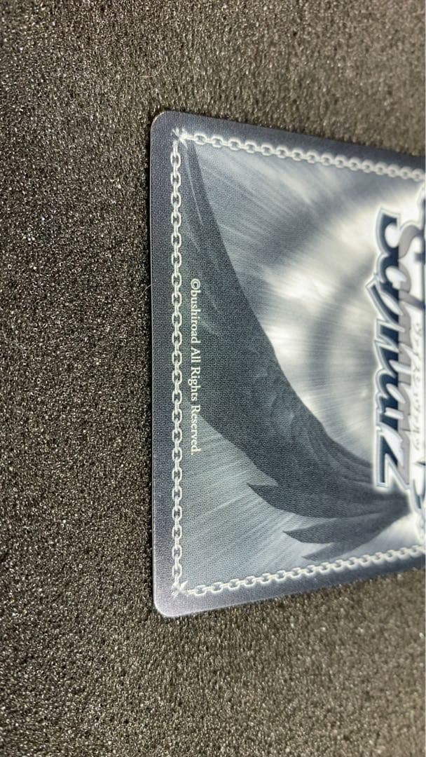 605　 朝倉可憐 サインカード 箔押し　ヴァイスシュヴァルツ ヘブバン