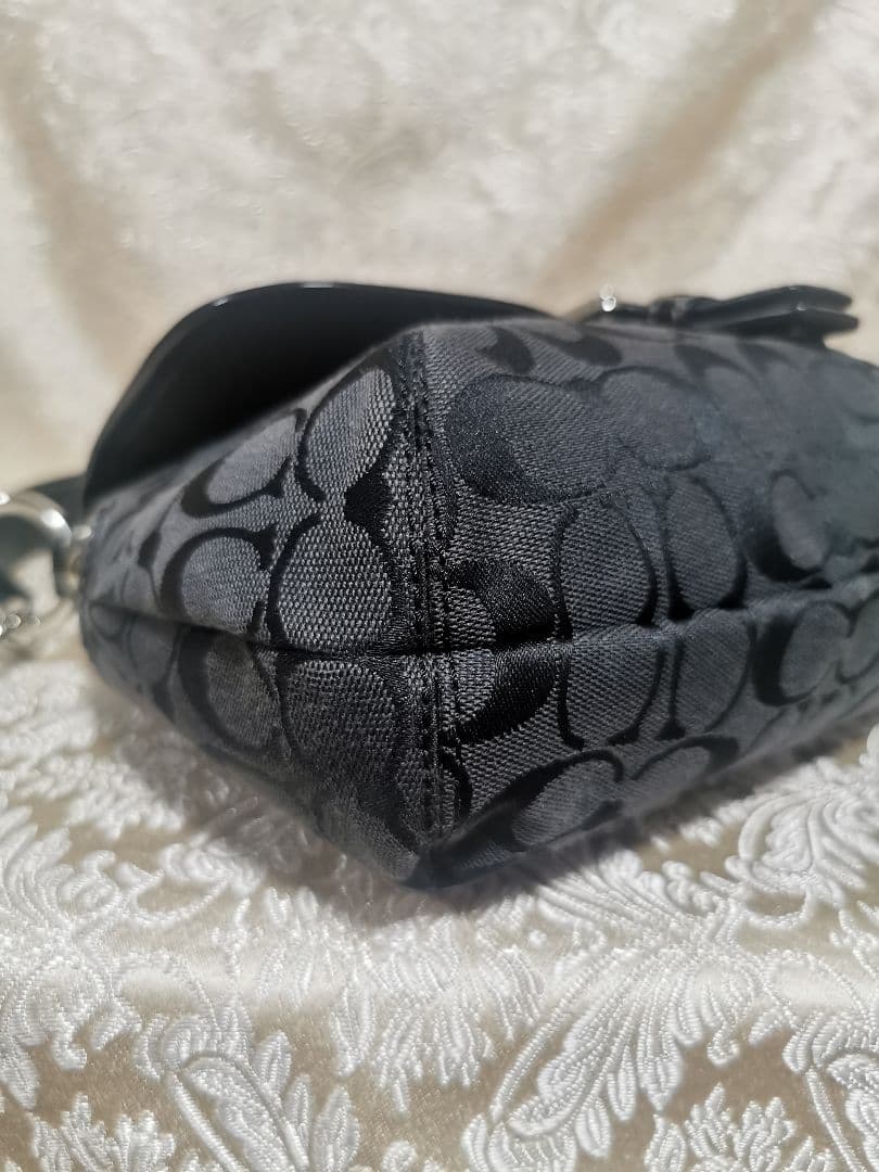 コーチ　シグネチャー　ワン　ショルダーバッグ　ソーホー　F17093