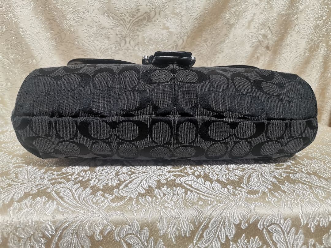 コーチ　シグネチャー　ワン　ショルダーバッグ　ソーホー　F17093