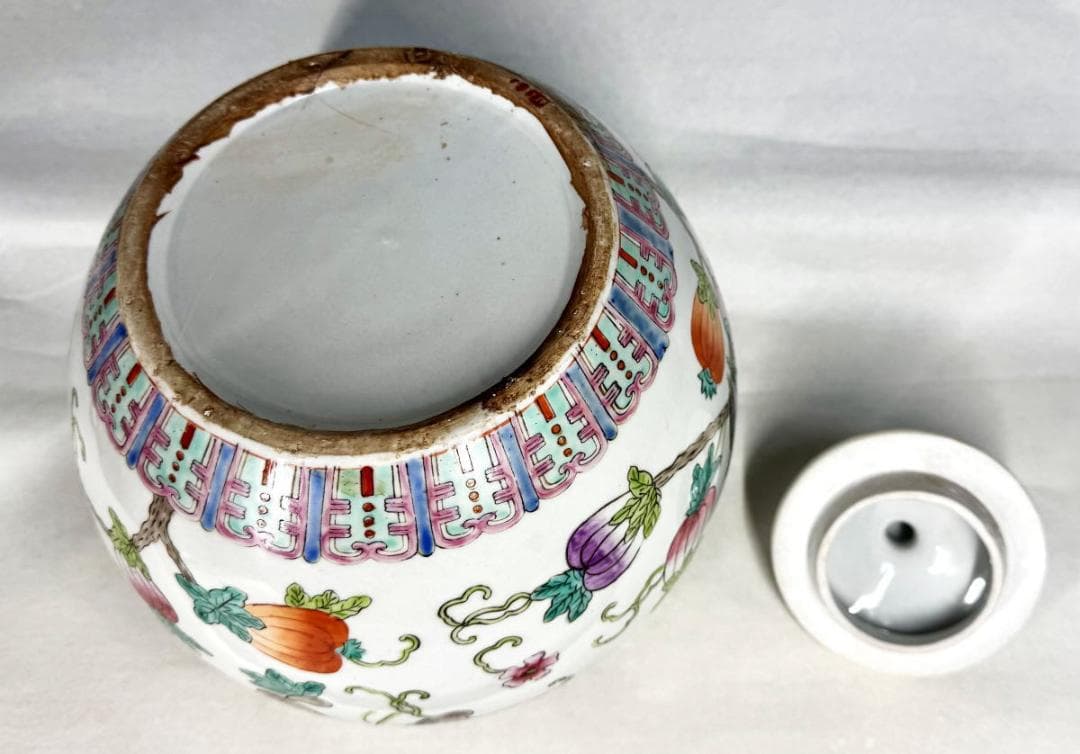 粉彩花蝶文蓋壷 唐物 骨董 古美術 中国古玩 入手困難コレクションWWTT317