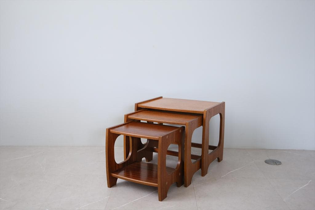 英国アンティーク木製ネストテーブル3台/収納式机/飾り棚/花台(89-81