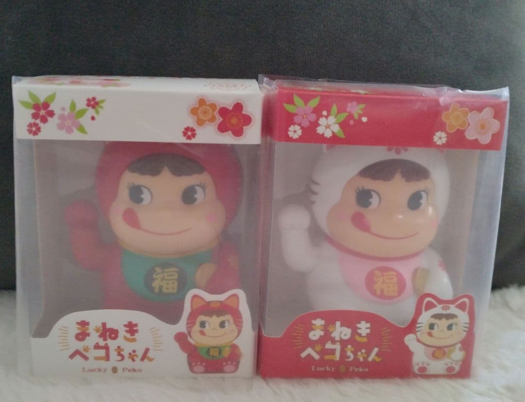 新品 不二家ぺこちゃん まねきぺこちゃん紅白 縁起ぺこちゃんセット