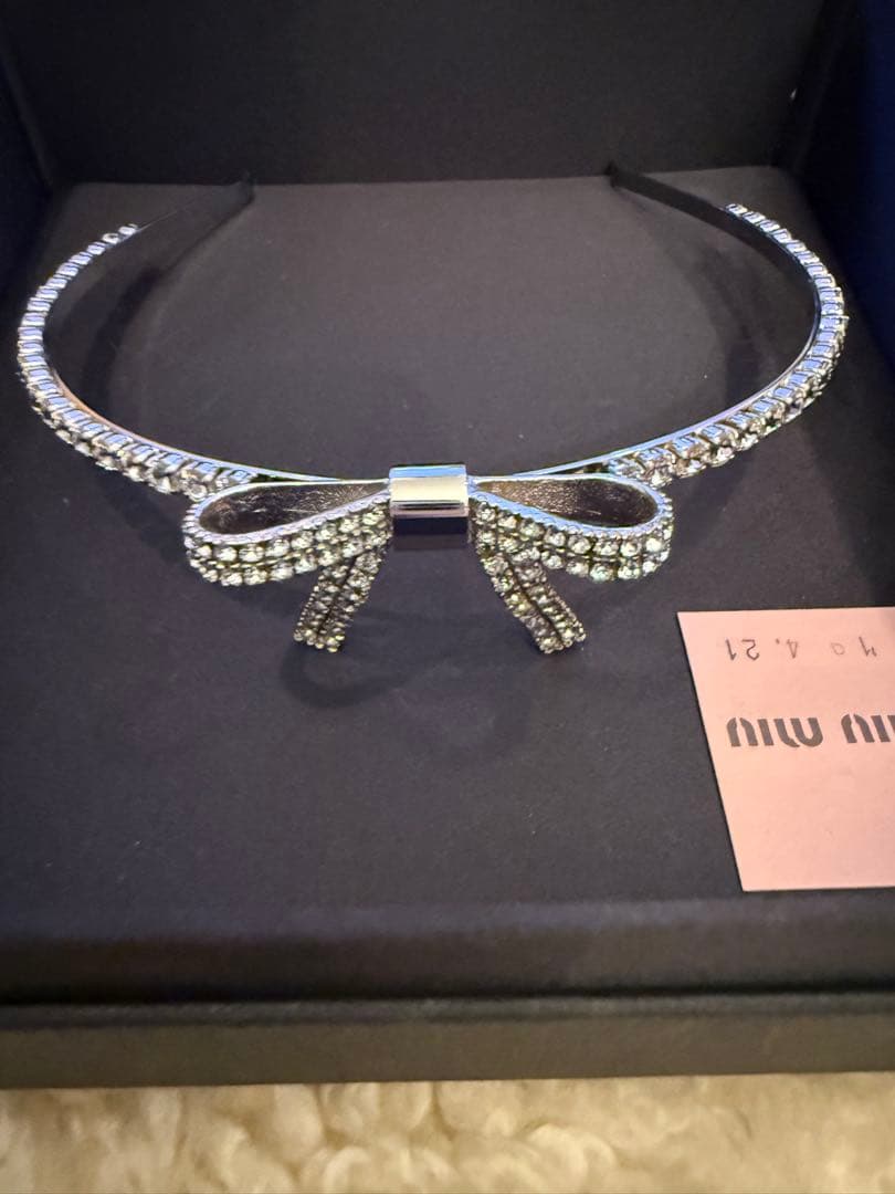 miumiu カチューシャ　リボン　クリスタル