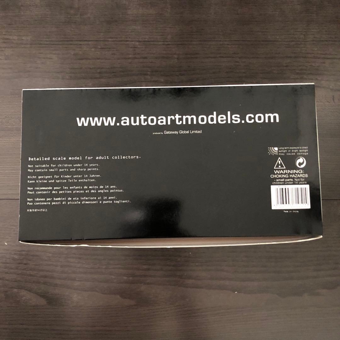 オートアート ミレニアム　1957 CORVETTE SS 1/18