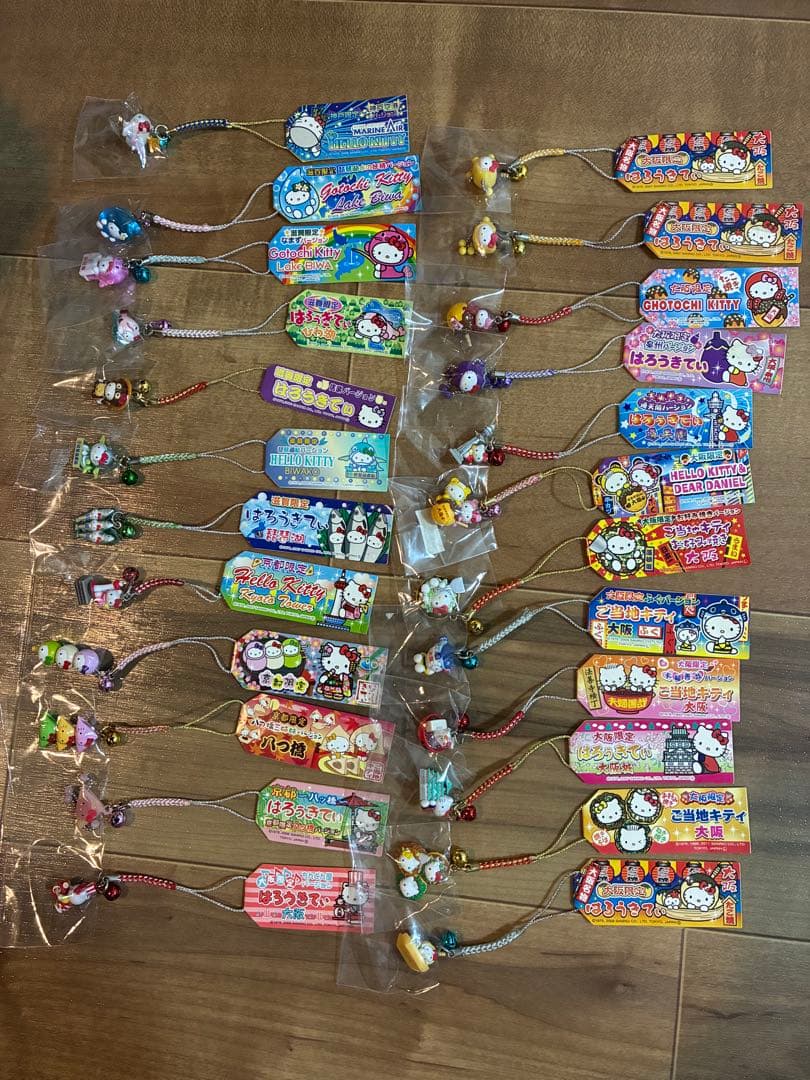 サンリオ ハローキティ ご当地 ストラップ 根付け まとめ売り 148個