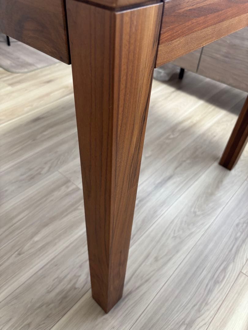 無印良品　木製テーブル　引出付　ウォールナット材　幅８０ｃｍ