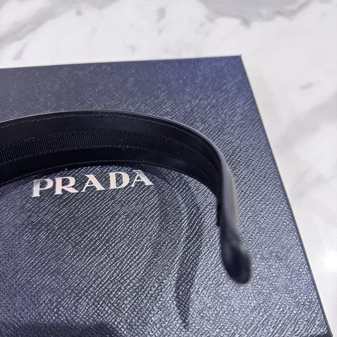 美品PRADA カチューシャ ブラックレザー