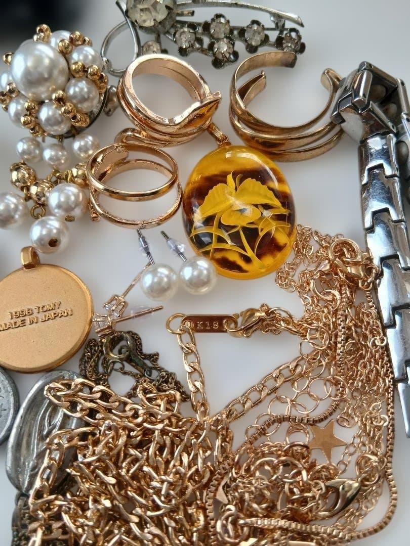 愛*夢様 遺品生前整理.Gucci サングラス 他