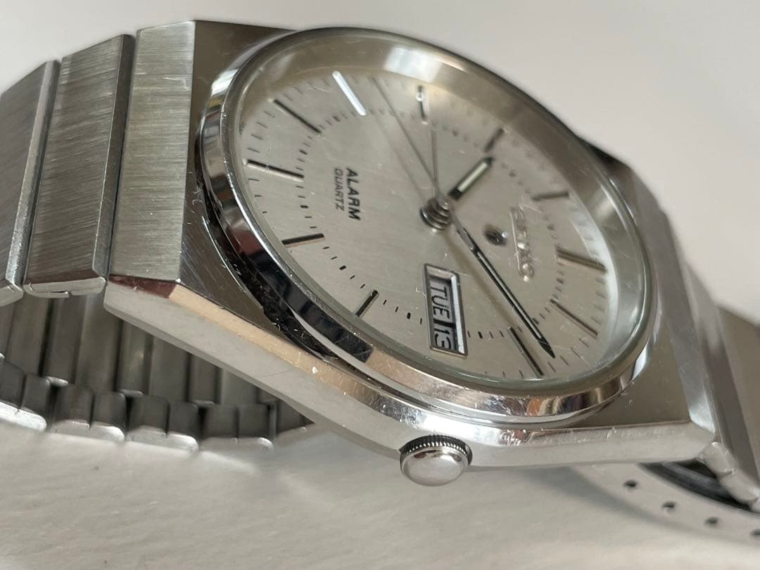SEIKO アラーム クォーツ 腕時計　希少