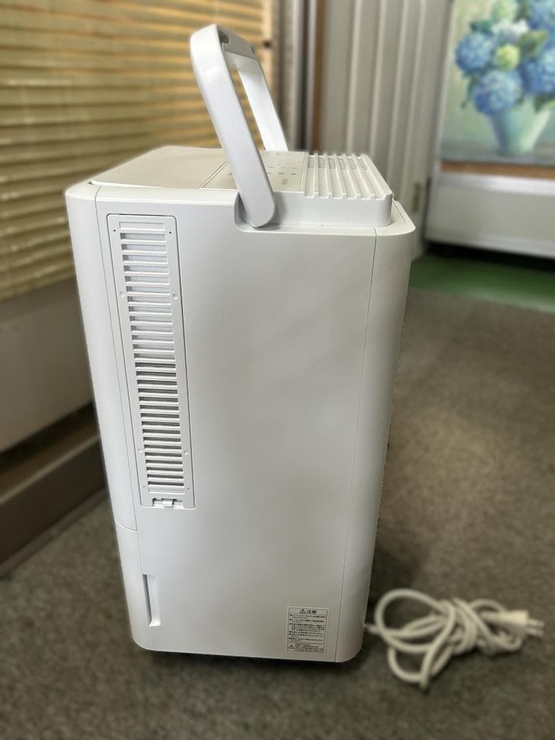 【美品】【2024年製】アイオーヤマ コンパクトクーラーICA-0301G