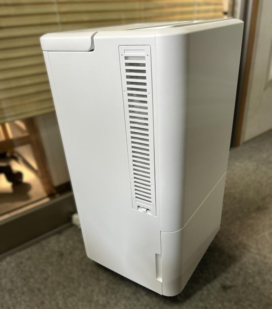 【美品】【2024年製】アイオーヤマ コンパクトクーラーICA-0301G