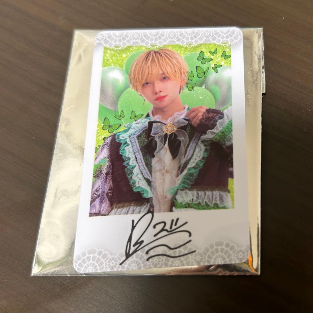 らぶしっく りょう サイン入りトレカ - メルカリ