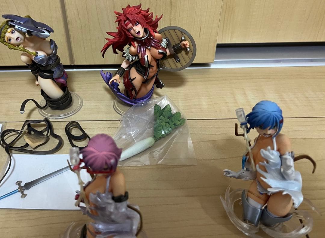 最終値下げ。 クイーンズブレイド　超像フィギュア　まとめ売り。