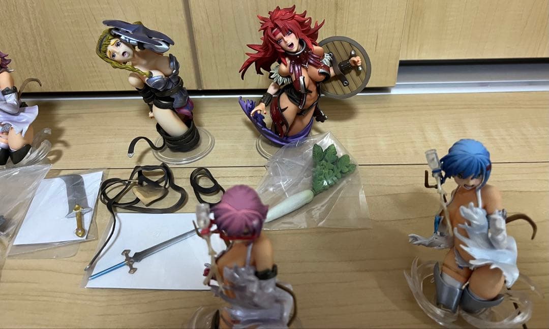 最終値下げ。 クイーンズブレイド　超像フィギュア　まとめ売り。