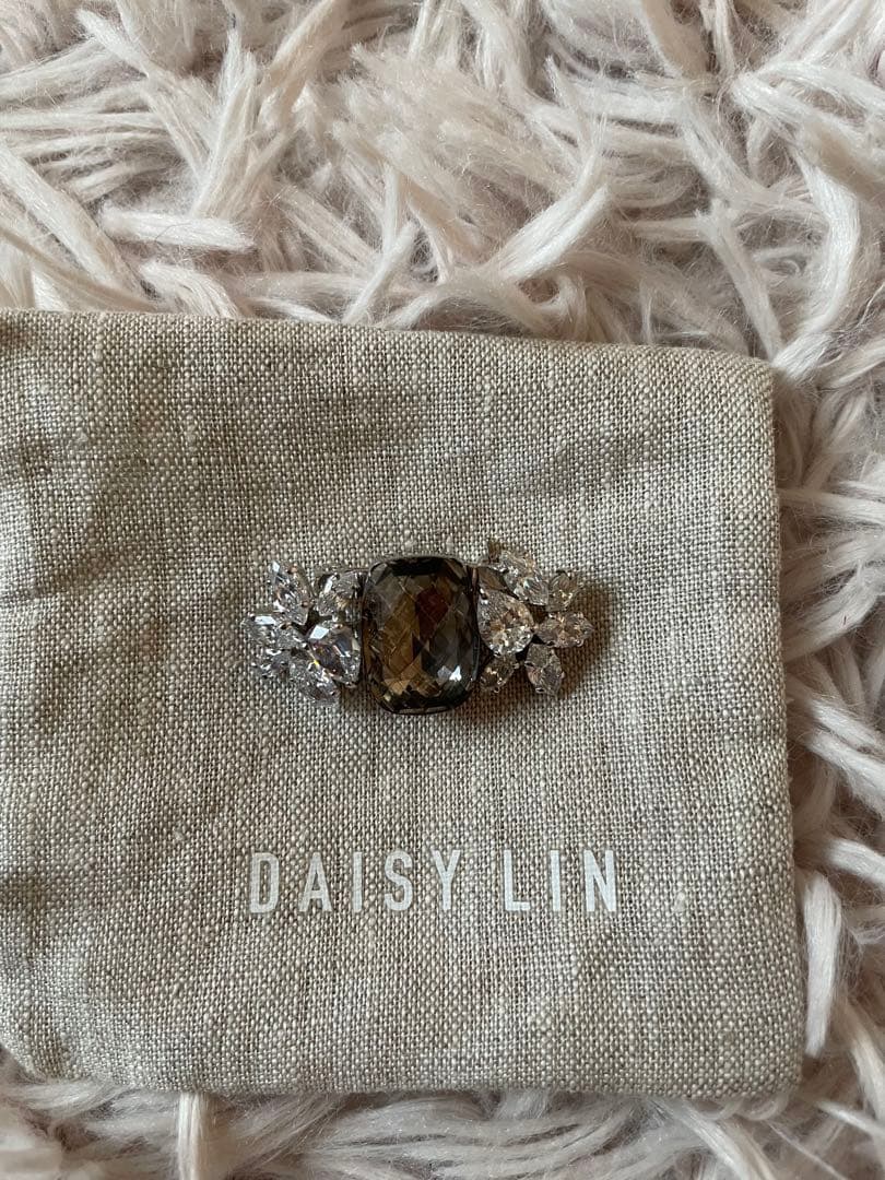 フォクシー クリスタル ブローチ ブローチストッパー付き ワンピース