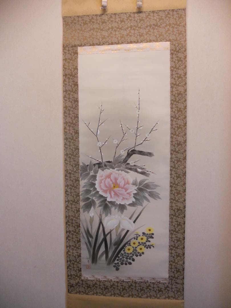 掛け軸 小泉紅月 四季草花 絹本 希少 軸装 茶道具 掛軸 美品 です。