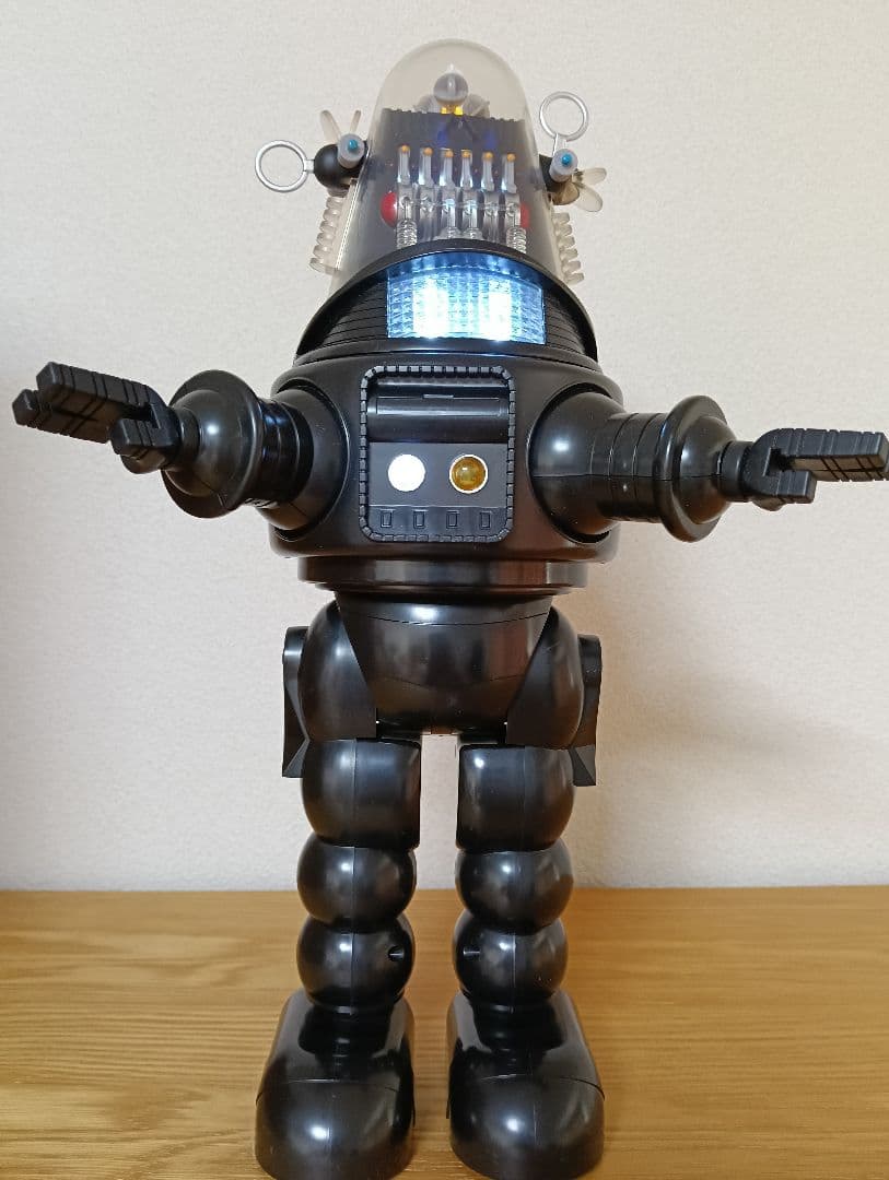 ロビー・ザ・ロボット フィギュア 禁断の惑星 開封品 不動品