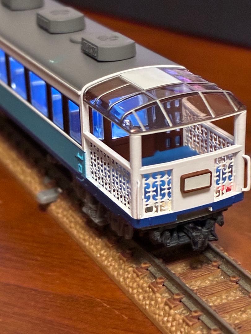 j*7様 アイランドエクスプレス四国 客車5両 マイクロエース ライト室内